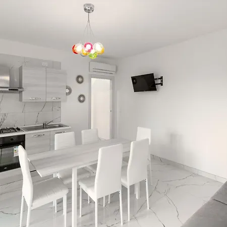 Apartment Modern Flat With Shared Pool And Terrace
