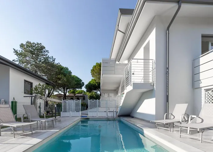 Διαμέρισμα Modern Flat With Shared Pool And Terrace Μπιμπιόνε